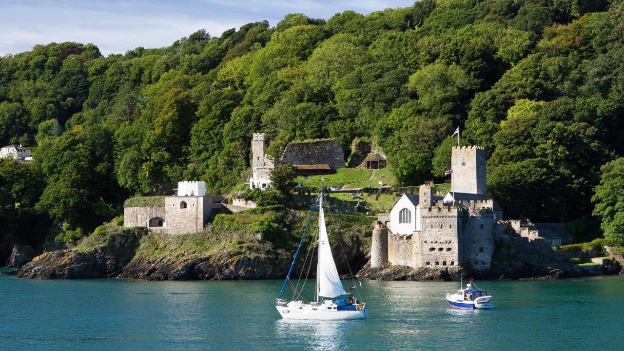 The Nautical Nest In The Heart Of Dartmouth Villa Exterior photo